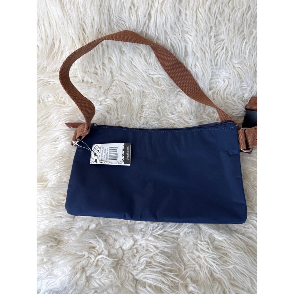 NWT The Sak Esperato Nylon Crossbody Bag Navy Blue Adjustable Strap Travel Beach - Picture 8 of 12